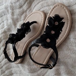 New Lil Girls Black Ruffle Sandle, Size 1